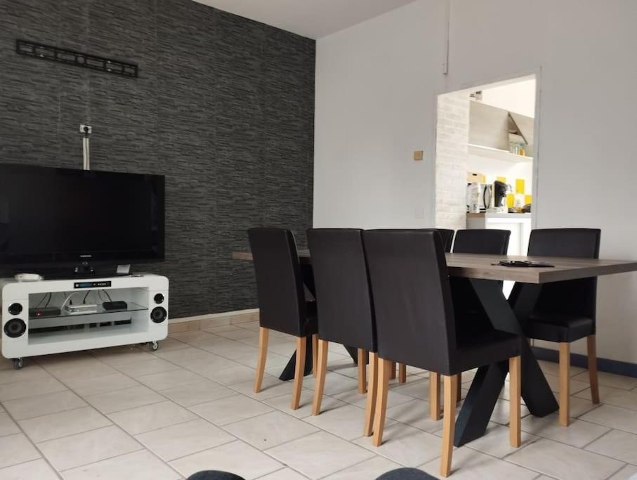 Agreable Maison Avec Parking Gratuit Apartment Amiens Exterior foto