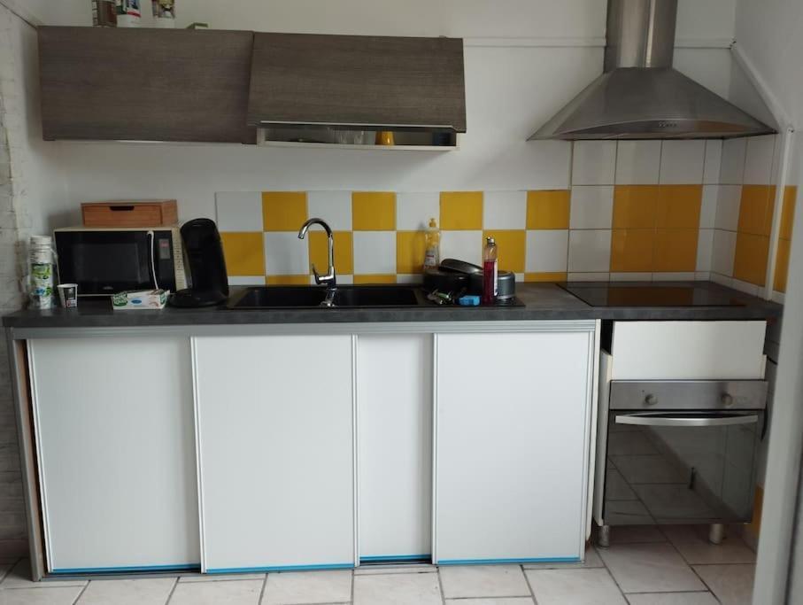 Agreable Maison Avec Parking Gratuit Apartment Amiens Exterior foto