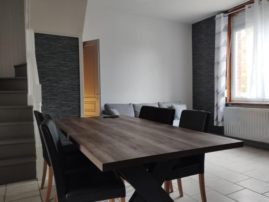 Agreable Maison Avec Parking Gratuit Apartment Amiens Exterior foto